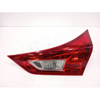 Recambio de piloto trasero derecho interior para toyota auris (_e18_) 1.4 d-4d (nde180_) referencia OEM IAM 8158102460  