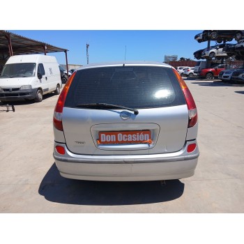 nissan almera tino (v10) del año 2006