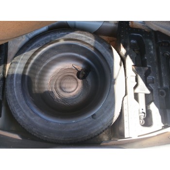 nissan almera tino (v10) del año 2006