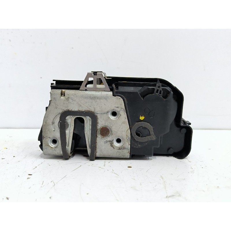 CERRADURA PUERTA DELANTERA IZQUIERDA 40514185