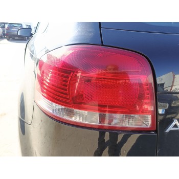 Recambio de piloto trasero izquierdo para audi a3 sportback (8pa) 1.6 referencia OEM IAM 8P0945095  