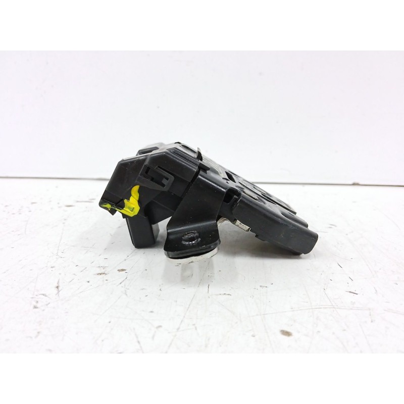 CERRADURA MALETERO / PORTON
