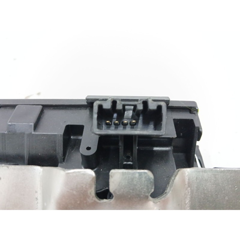 CERRADURA MALETERO / PORTON