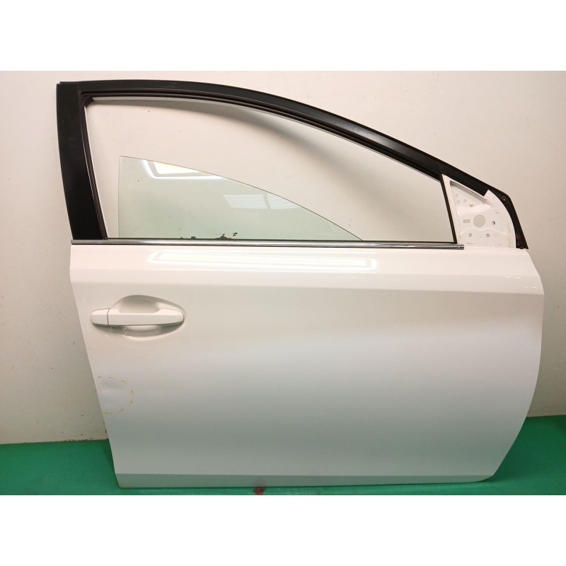 Recambio de puerta delantera derecha para toyota auris (_e18_) 1.4 d-4d (nde180_) referencia OEM IAM 6700102300  