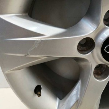 Recambio de llanta para hyundai i40 1.7 crdi cat referencia OEM IAM 529103Z100 7JX16 ET40 