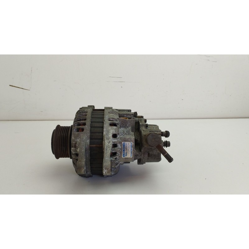 Recambio de alternador para kia sorento 2.5 crdi cat referencia OEM IAM 373004A112  