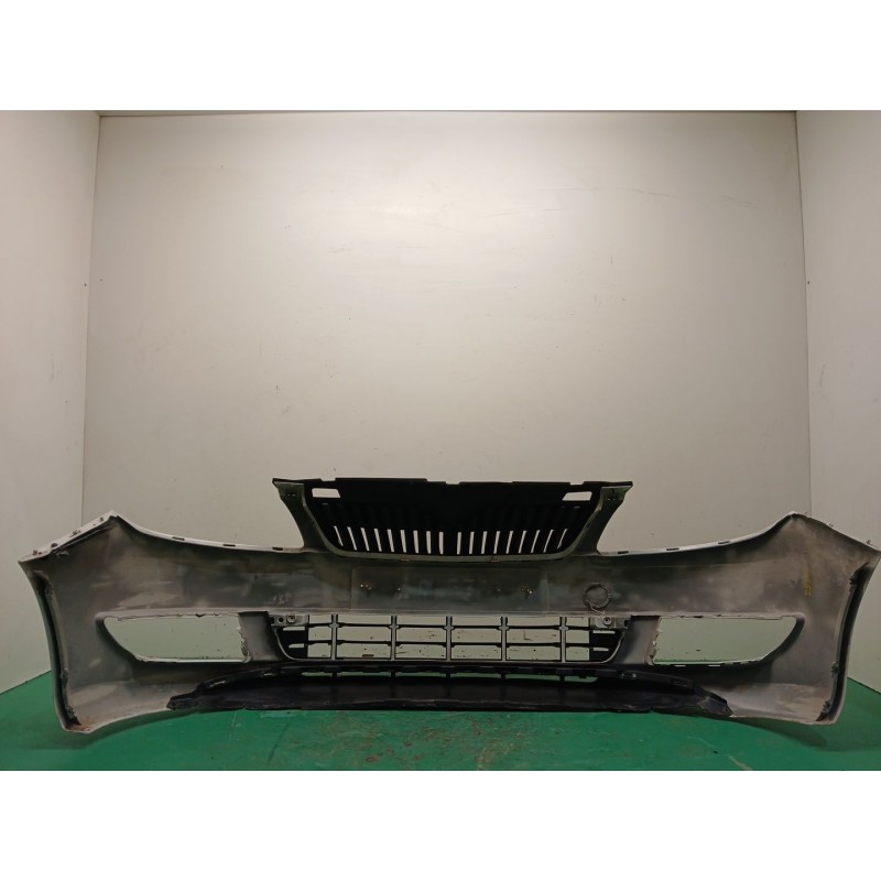 PARAGOLPES DELANTERO