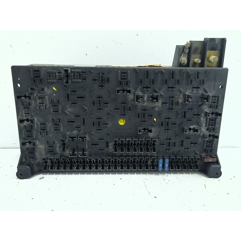 CAJA RELES / FUSIBLES