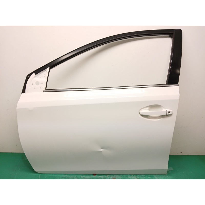 Recambio de puerta delantera izquierda para toyota auris (_e18_) 1.4 d-4d (nde180_) referencia OEM IAM 6700202360  