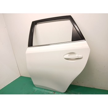 Recambio de puerta trasera izquierda para toyota auris (_e18_) 1.4 d-4d (nde180_) referencia OEM IAM 6700402380  