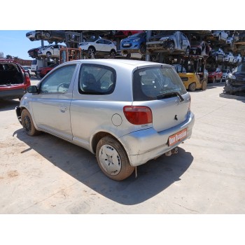 toyota yaris (_p1_) del año 2000