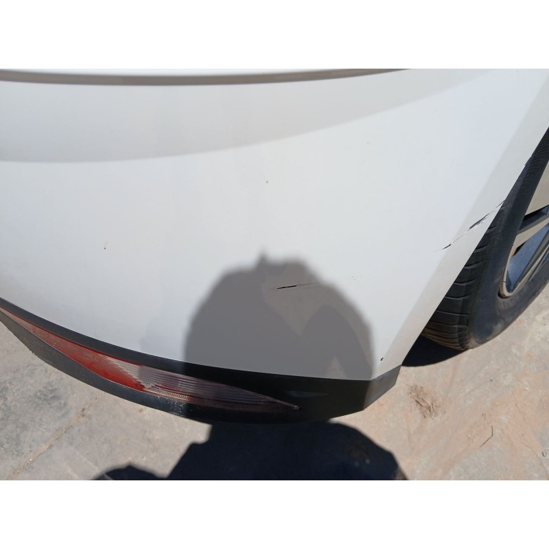 PARAGOLPES TRASERO