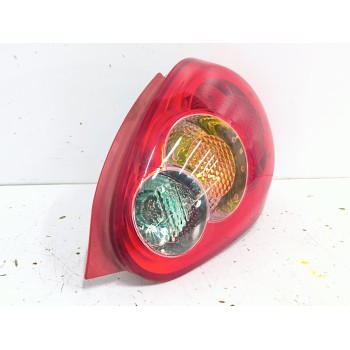 PILOTO TRASERO DERECHO 815500H020 
