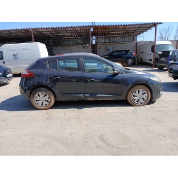 renault megane iii berlina 5 p del año 2013