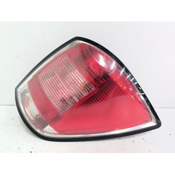 Recambio de piloto trasero derecho para opel astra h station wagon (a04) 1.7 cdti (l35) referencia OEM IAM 13223674 417202 