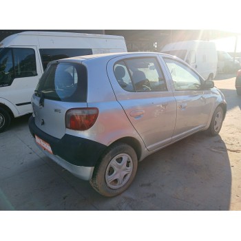 toyota yaris (_p1_) del año 2001