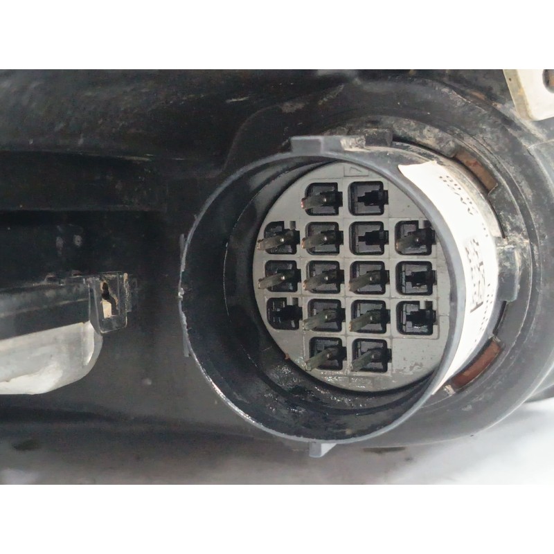 FARO IZQUIERDO 1EL01181121
