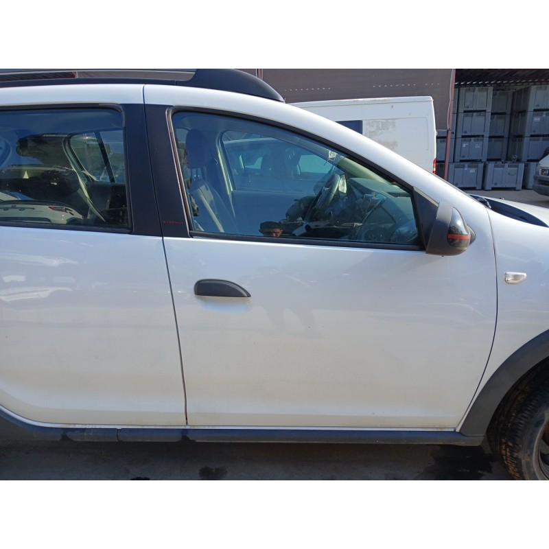 Recambio de puerta delantera derecha para dacia sandero ii (b8_) tce 90 (b8m1, b8ma) referencia OEM IAM   