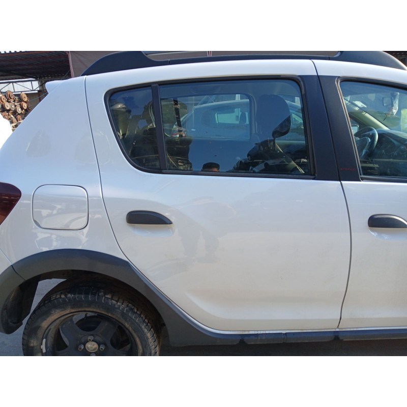 Recambio de puerta trasera derecha para dacia sandero ii (b8_) tce 90 (b8m1, b8ma) referencia OEM IAM   
