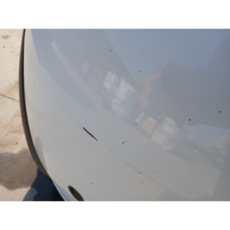 PARAGOLPES TRASERO