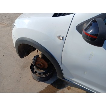 Recambio de aleta delantera izquierda para dacia sandero ii (b8_) tce 90 (b8m1, b8ma) referencia OEM IAM   