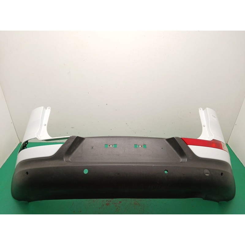 PARAGOLPES TRASERO