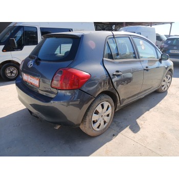 toyota auris (_e15_) del año 2009