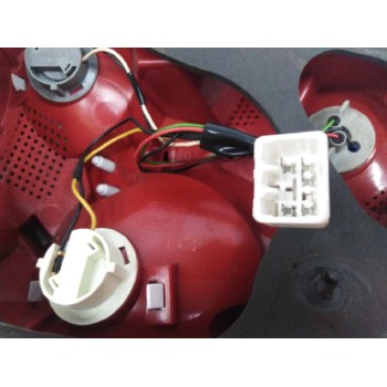 Recambio de piloto trasero derecho para kia cee´d 1.4 cat referencia OEM IAM 924021H000  