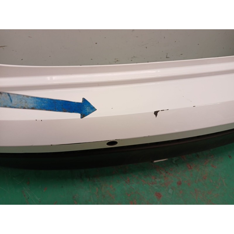 PARAGOLPES TRASERO
