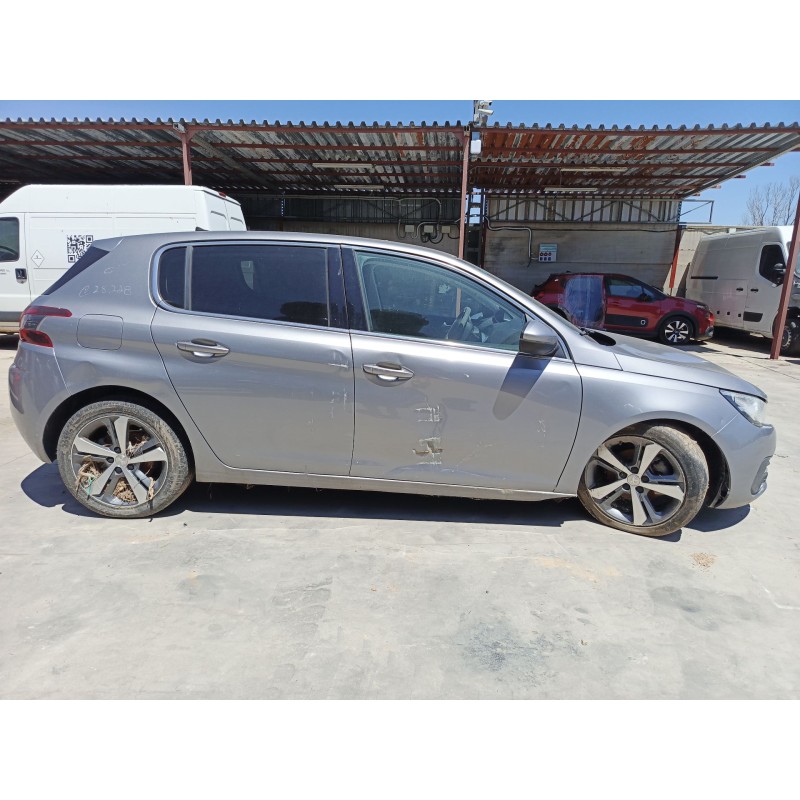 PEUGEOT 308 II (LB_, LP_, LW_, LH_, L3_) 2017