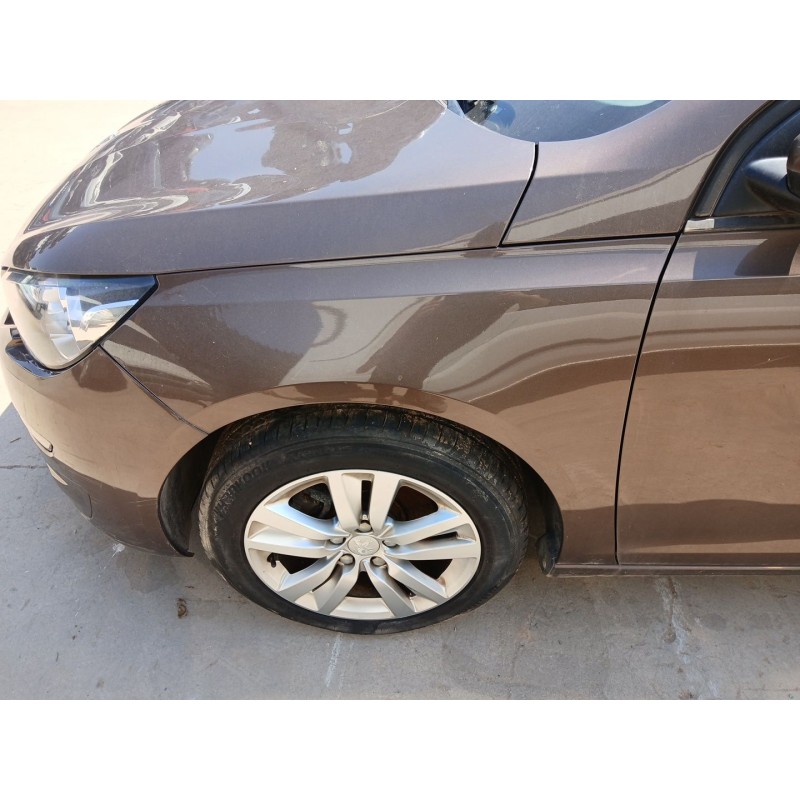 Recambio de aleta delantera izquierda para peugeot 308 ii (lb_, lp_, lw_, lh_, l3_) 1.6 hdi / bluehdi 115 referencia OEM IAM   