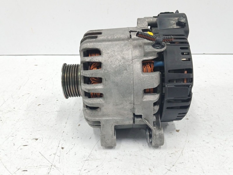 Recambio de alternador para citroën c4 picasso 1.6 blue-hdi fap referencia OEM IAM 9815455980  