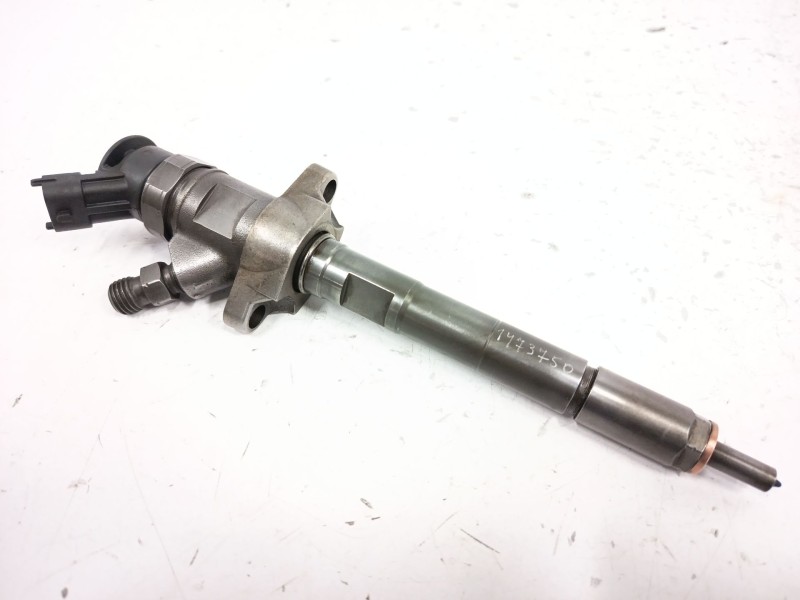 Recambio de inyector para citroën c3 picasso 1.6 16v hdi referencia OEM IAM 0445110311  