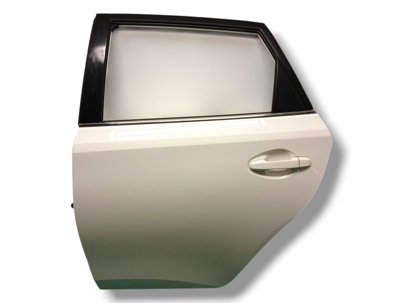 Recambio de puerta trasera izquierda para toyota auris (_e18_) 1.2 (nre185_) referencia OEM IAM 6700402380  