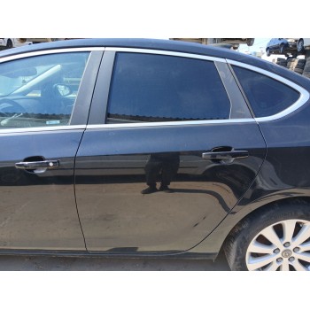 Recambio de puerta trasera izquierda para opel astra j sedán 1.6 cdti (69) referencia OEM IAM   
