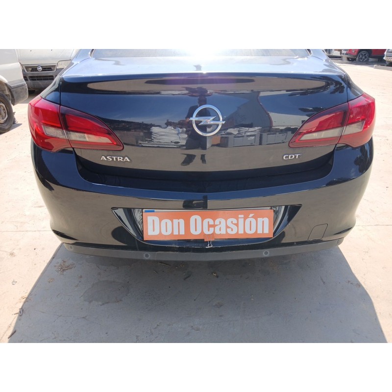 Recambio de paragolpes trasero para opel astra j sedán 1.6 cdti (69) referencia OEM IAM   