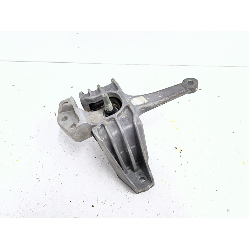 SOPORTE MOTOR DERECHO