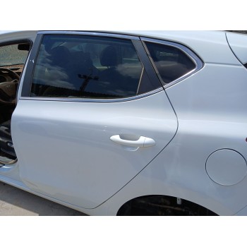 Recambio de puerta trasera izquierda para kia cee´d (jd) 1.4 crdi 90 referencia OEM IAM   