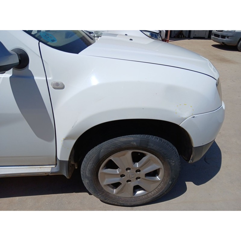 Recambio de aleta delantera derecha para dacia duster (hs_) 1.5 dci referencia OEM IAM   