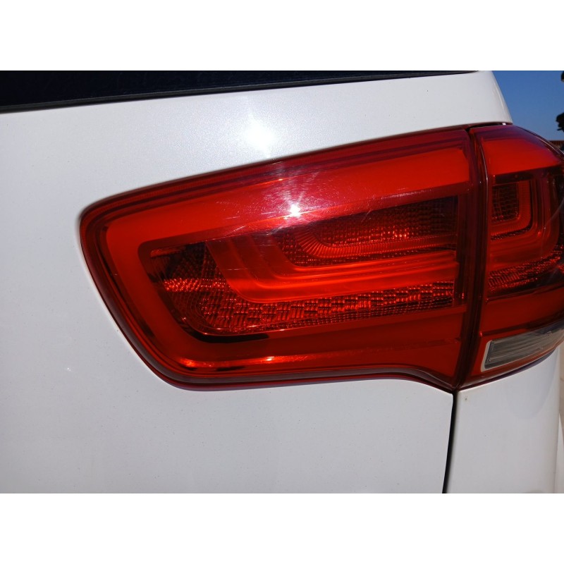 Recambio de piloto trasero derecho interior para kia sportage iii (sl) 1.7 crdi referencia OEM IAM   
