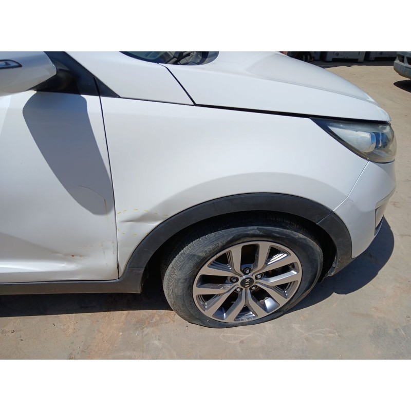 Recambio de aleta delantera derecha para kia sportage iii (sl) 1.7 crdi referencia OEM IAM   