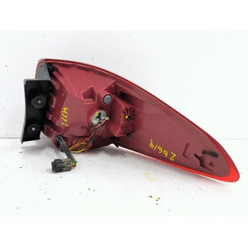 Recambio de piloto trasero izquierdo para kia carens iv 1.6 gdi referencia OEM IAM 92401A4  