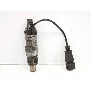 Recambio de inyector para nissan terrano/terrano.ii (r20) 2.7 turbodiesel referencia OEM IAM KCA17S102  
