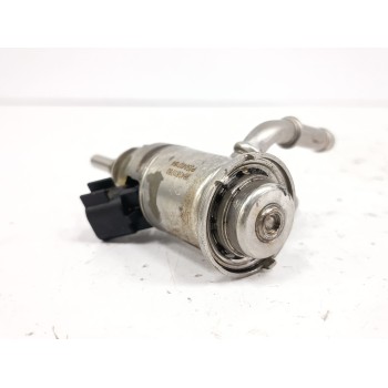 Recambio de inyector para peugeot rifter 1.5 bluehdi 100 referencia OEM IAM 9842811780  