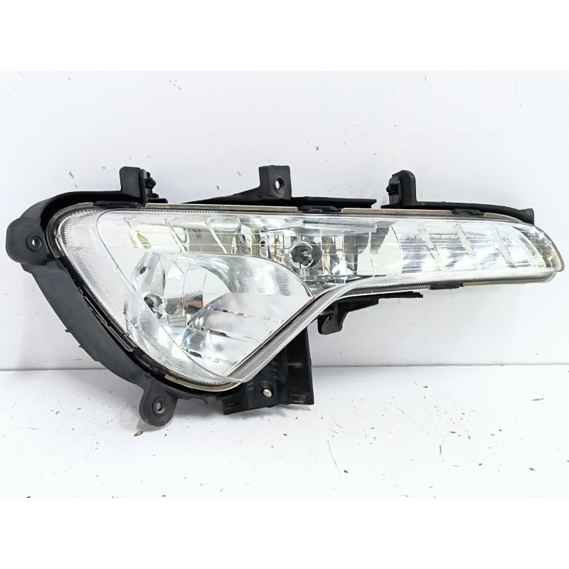 Recambio de faro antiniebla derecho para kia sportage iii (sl) 1.7 crdi referencia OEM IAM 922023W200  
