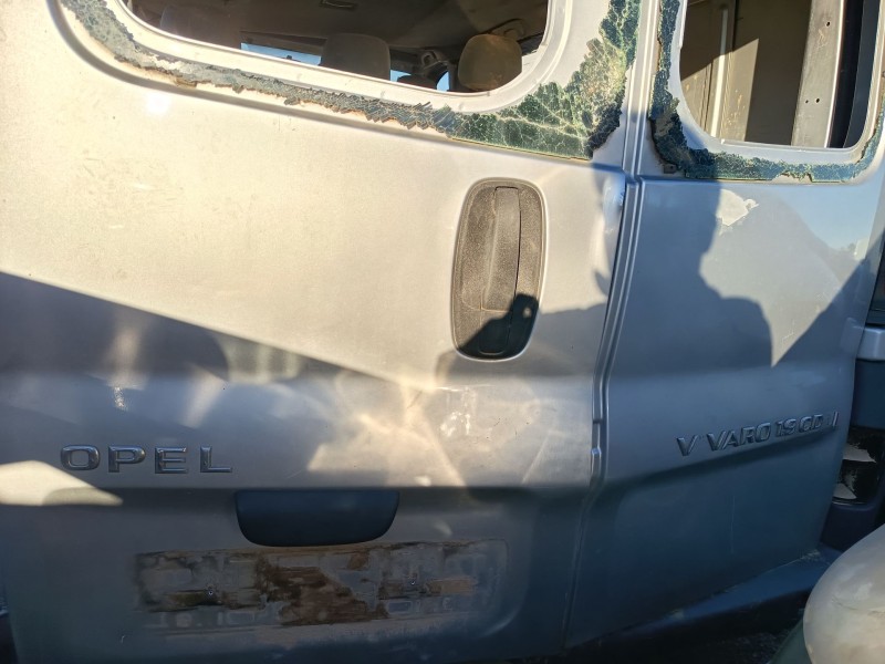 opel vivaro a autobús (x83) del año 2005