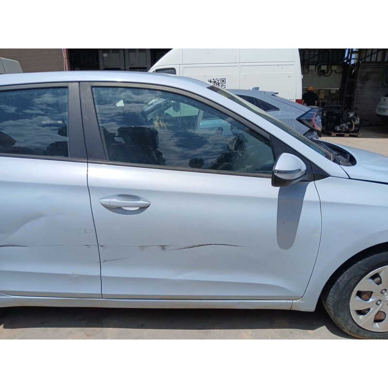 Recambio de puerta delantera derecha para hyundai i20 ii (gb, ib) 1.2 referencia OEM IAM   