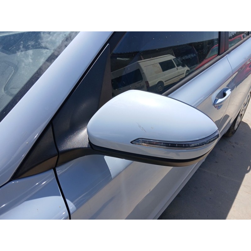 Recambio de retrovisor izquierdo para hyundai i20 ii (gb, ib) 1.2 referencia OEM IAM   