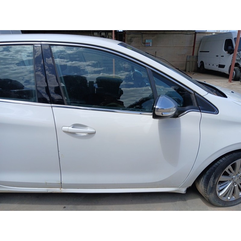 Recambio de puerta delantera derecha para peugeot 208 i (ca_, cc_) 1.2 thp 110 referencia OEM IAM   