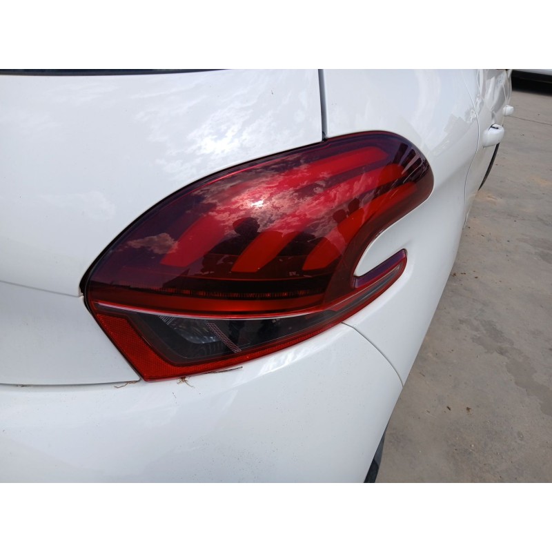Recambio de piloto trasero derecho para peugeot 208 i (ca_, cc_) 1.2 thp 110 referencia OEM IAM   